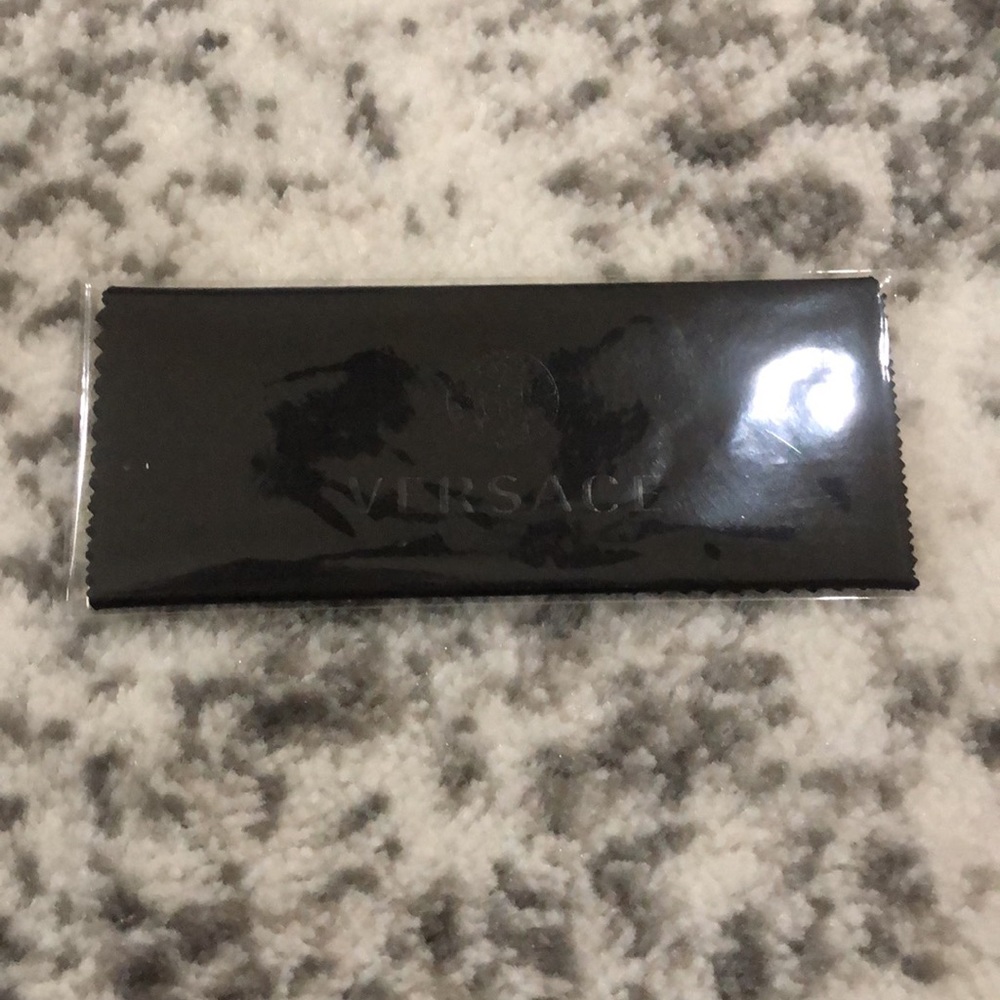 Versace sunglasses - Picture 7 of 8